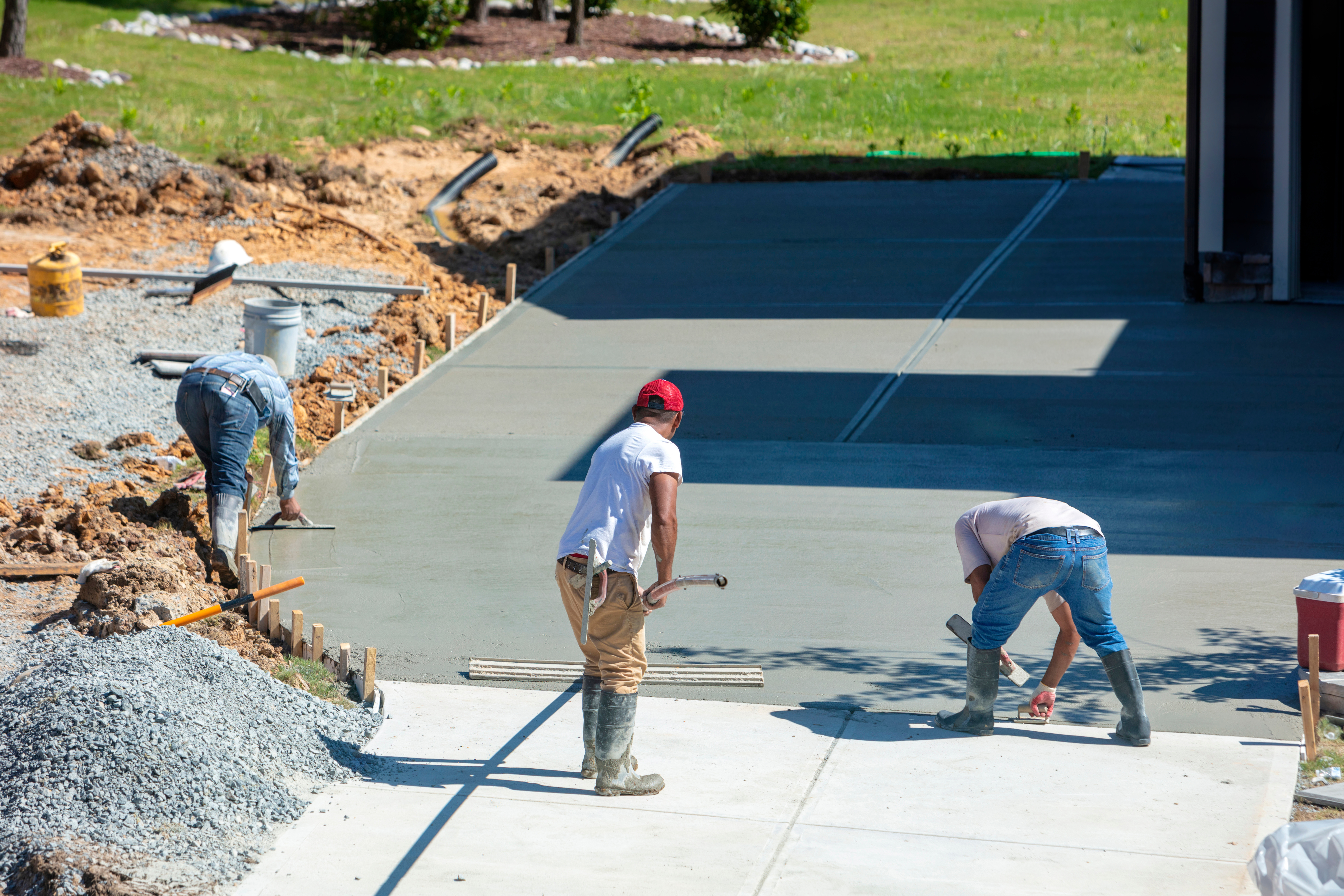 The Benefits of Concrete Overlay for Driveways and Patios in Racine, WI